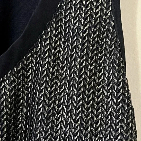 EXPRESS| Black & Gold Chain Metal Style Embellished Tank Top Size US XS - Picture 4 of 6